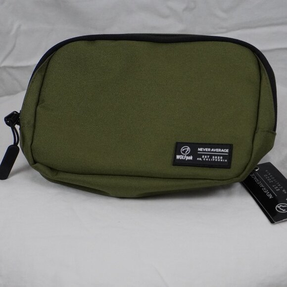 WOLFpak Crossbody Pack brand new with tags - Picture 1 of 4